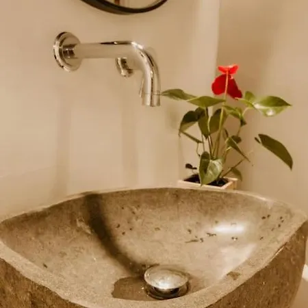 Дом отдыха Evnoikon I- Jacuzzi Cave House In *
