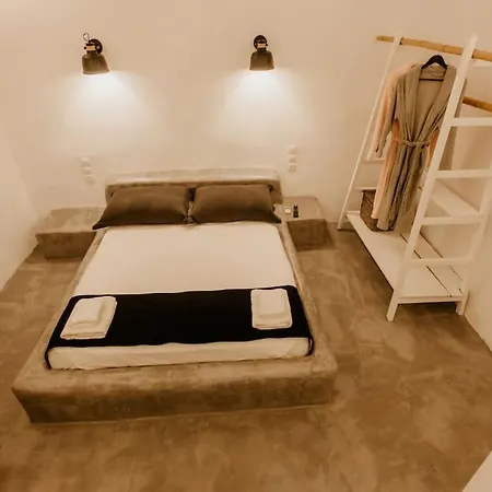 Ferienhaus Evnoikon I- Jacuzzi Cave House In *
