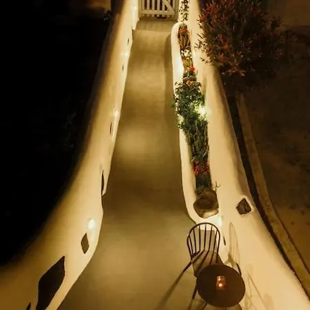 Vakantiehuis Evnoikon I- Jacuzzi Cave House In
