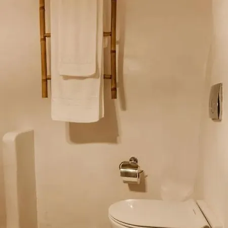 Evnoikon I- Jacuzzi Cave House In Ferienhaus *